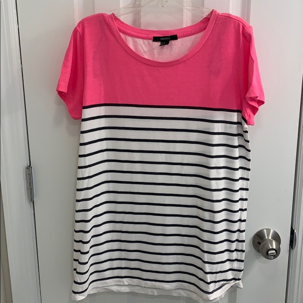 Forever 21 tee